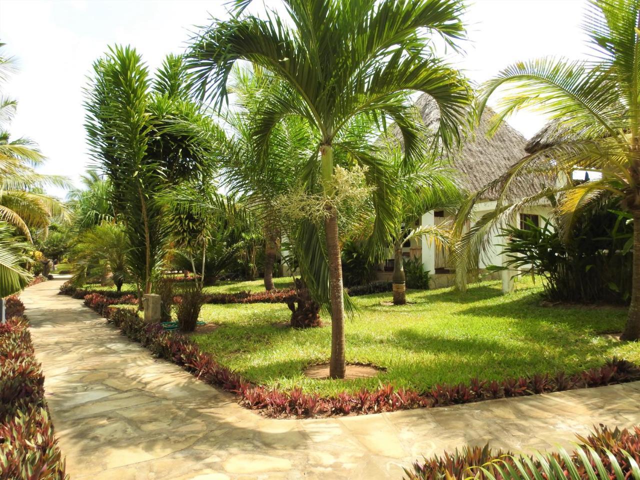 Sheba Cottages - Diani Beach Exterior foto