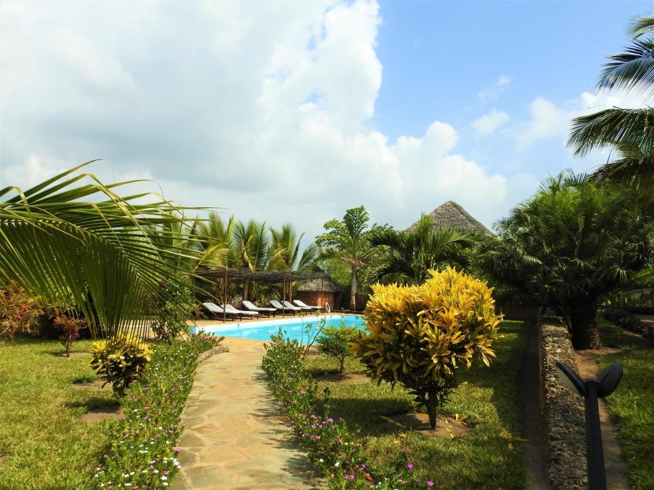 Sheba Cottages - Diani Beach Exterior foto