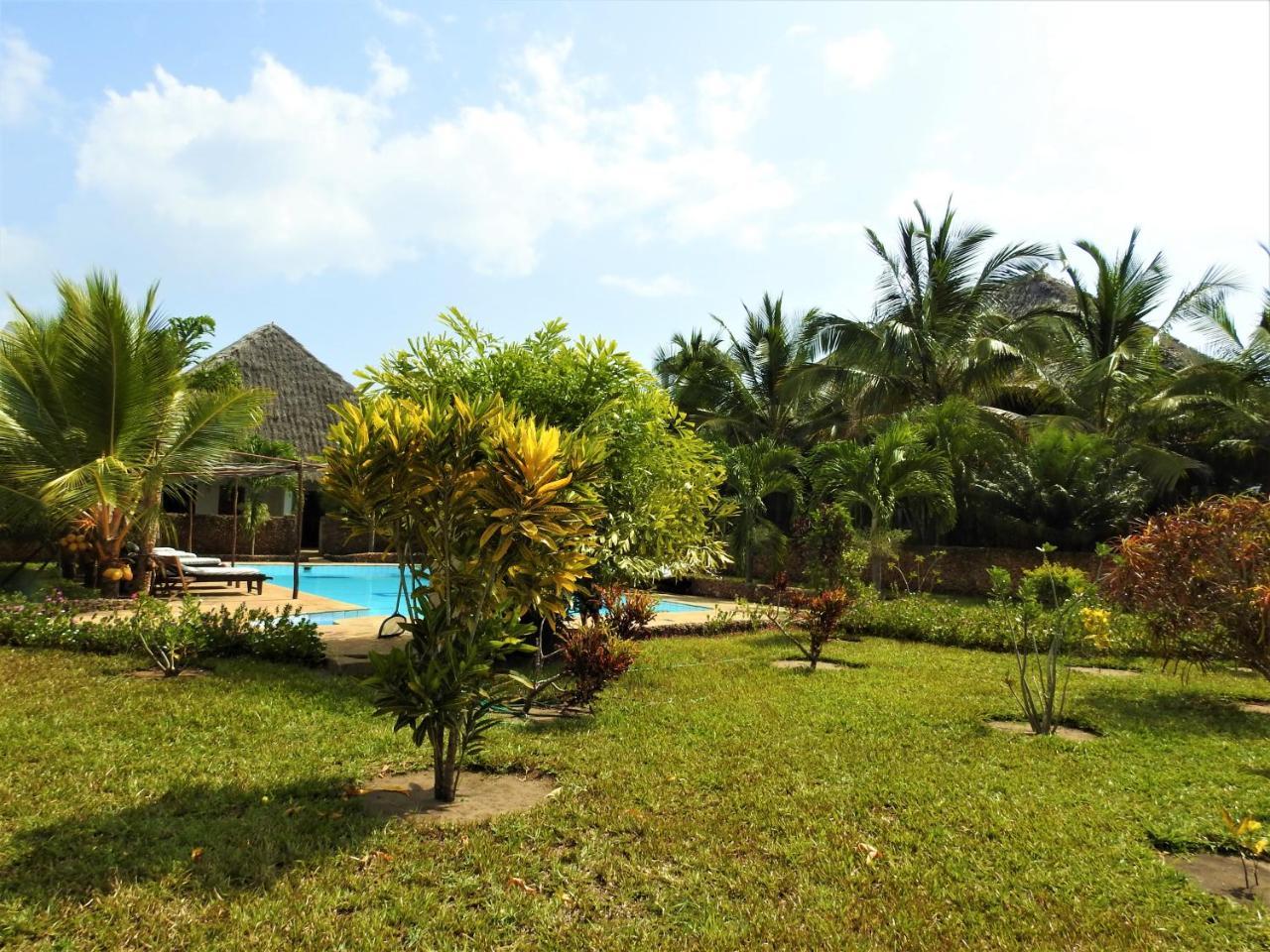 Sheba Cottages - Diani Beach Exterior foto